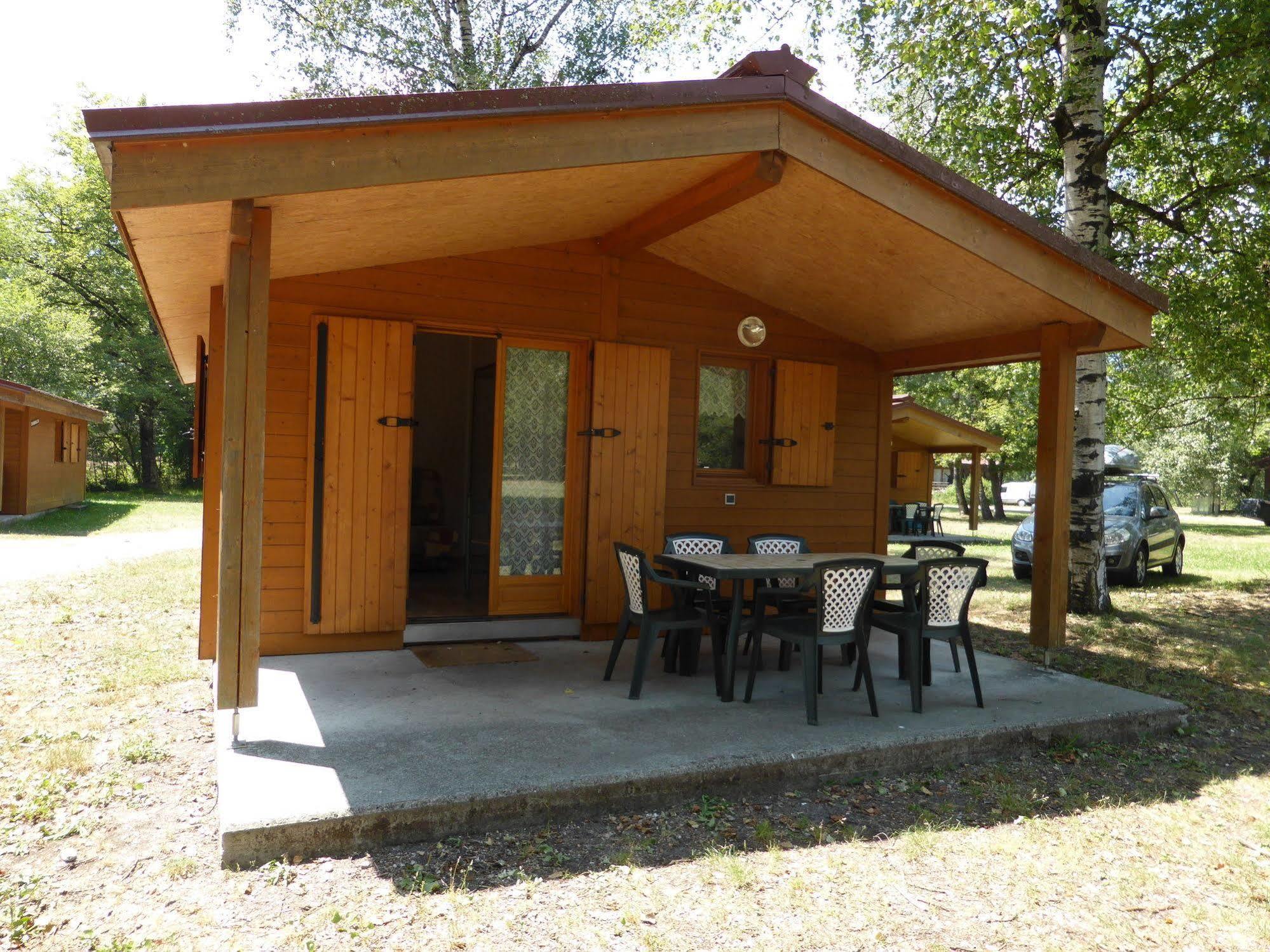 Camping L'Ecureuil - Mont-Blanc Village Domancy ภายนอก รูปภาพ